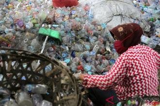 Pelaku industri tolak cukai plastik