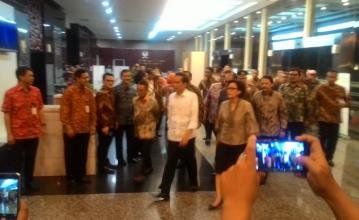 Tiba di Ditjen Pajak, Jokowi Diserbu Peserta Tax Amnesty