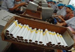 Ekonom World Bank: Cukai Rokok Tak Naik Jadi Catatan Negatif 2018