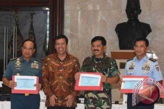 Marsekal TNI Hadi Tjahjanto serahkan SPT pajak