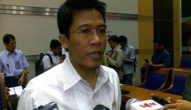 DPR Minta Dirjen Pajak Kemenkeu Bekerja Keras