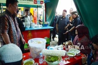 PKL Kota Bandung Keberatan Ditarik Pajak