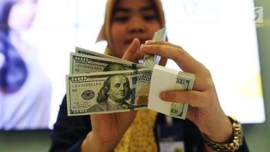 Dolar AS Melemah, Investor Menunggu Kepastian Reformasi Pajak